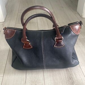 Dooney & Bourke All Weather Leather handbag vintage